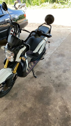 ម៉ូតូសានំុម្ចាស់ដើមផ្ទាល់ឈ្មោះខ្ញំុផ្ទាល់ គ្មានកន្លែងទាស់ សានុំសុិនទាំងអស់