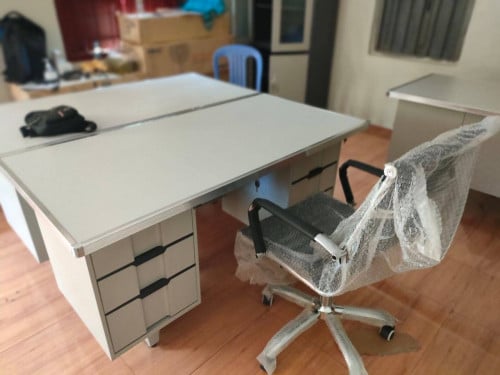 តុដែកបុគ្គលឹក