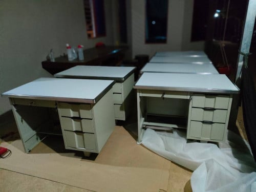 តុដែកបុគ្គលឹក