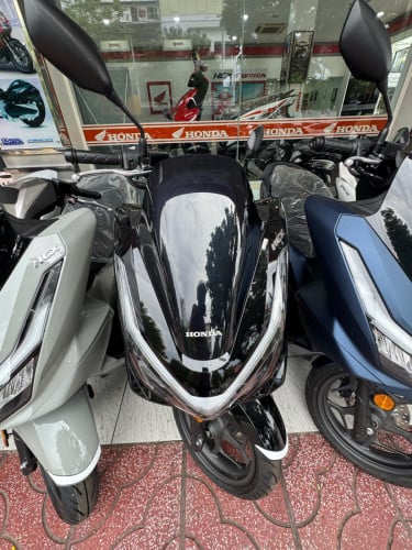 មានគ្រប់ពណ៌ 3440$ ចរចា PCX 2026 ថ្មី សុទ្ធ100% ធានាជូន 2 ធ្នាំ HONDA NCX 🔧