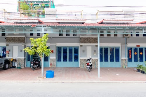 ផ្ទះអាជីវកម្មលក់បន្ទាន់