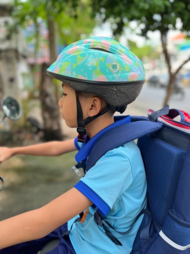 មួក១ទឹកជប៉ុន សំរាប់ក្មេងៗក្រោម១៥ឆ្នាំ លក់:10$