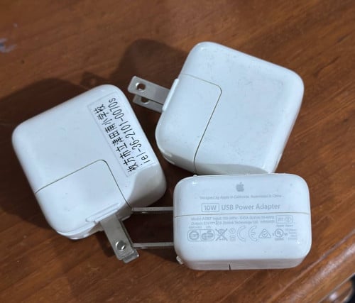 ឆ្នាំងសាក10w និងខ្សែស៊ីនApples មួយទឹកមកពីជប៉ុន