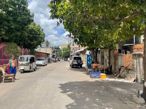 ដីជួល ទំហំ 12.5 m x 15.5 m ទីប្រជំជនតំបន់ ទួលគោក