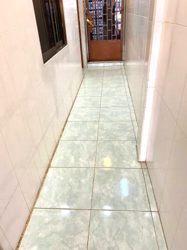 ផ្ទះល្វែងលក់បន្ទាន់ នៅលើផ្លូវ200