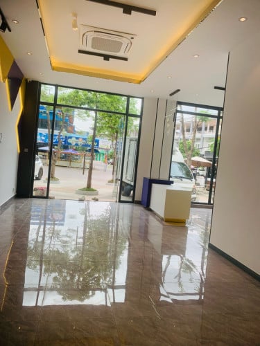 ទីតាំងសម្រាប់ជួល នៅជាប់ផ្សារ Aeon2 ច្រកចូលខាងមុខ The premium land :