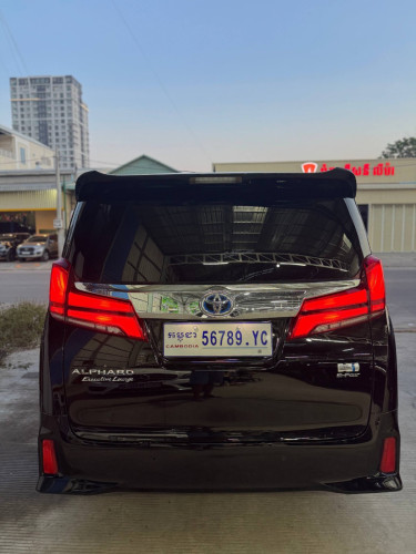 阿法 Alphard 2021年