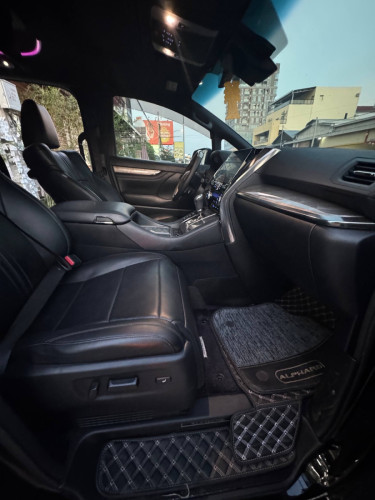 阿法 Alphard 2021年