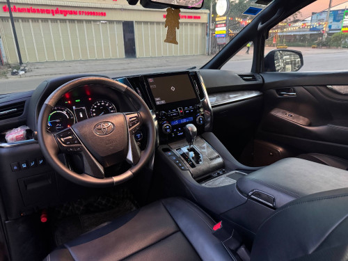阿法 Alphard 2021年