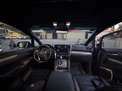 阿法 Alphard 2021年