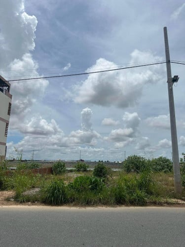 ដីនៅបាក់ខែង (ដីល្អធ្វើផ្ទះនិង apartment បាន)