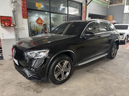 奔驰 Benz-GLC300 AMG
