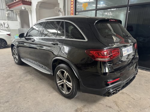 奔驰 Benz-GLC300 AMG