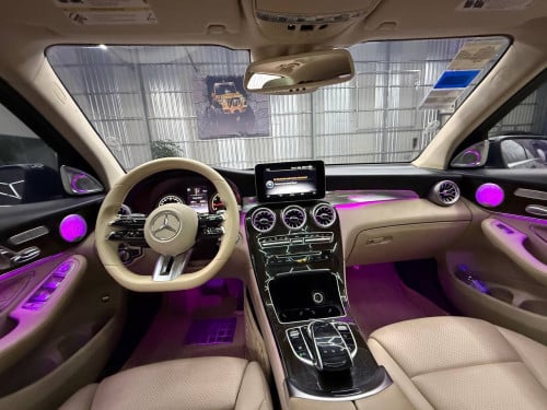 奔驰 Benz-GLC300 AMG