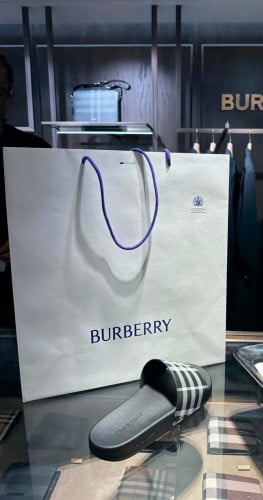 ស្បែកជើង Burberry size 44 original