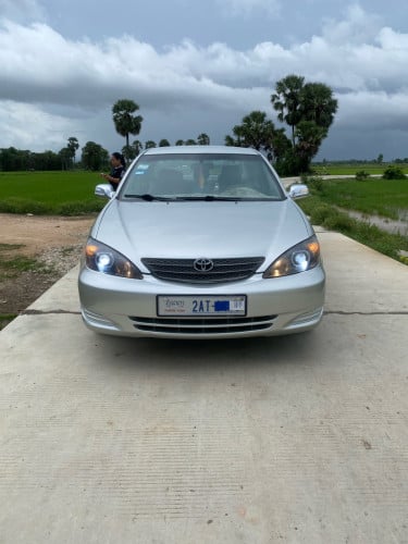 ឡានលក់Camry ឆ្នាំ02 Le