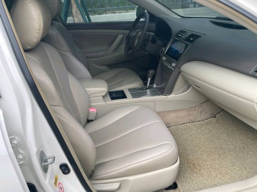 ខ្ចីញ៉េញ ថ្មីកម្រជួប Camry 2007 Hybrid Full Option