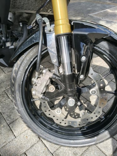 ម៉ូតូ cb នៅស្អាត 70% ធានាជូនគ្រឿងស៊ីន