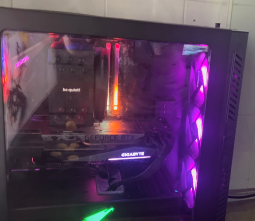 លក់ computerប្រើផ្ទាល់ខ្លួន គុណភាពនៅល្អខ្លាំង