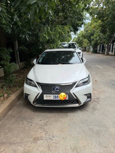 លក់ CT200H 2014