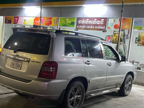 ចង់លក់ highlander ឆ្នាំ 03 v4ប៉ុង១