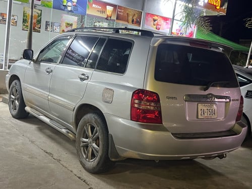 ចង់លក់ highlander ឆ្នាំ 03 v4ប៉ុង១