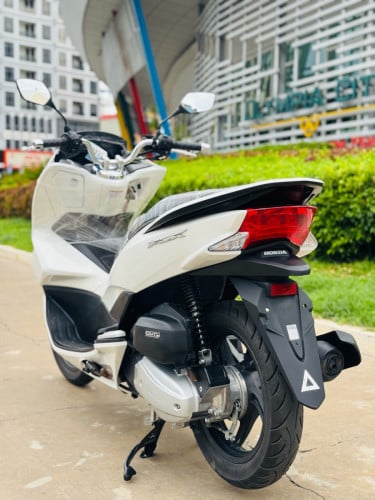 ក្រដាសពន្ធ HONDA PCX 017ជប៉ុនសុទ្ធ100% កម្លាំង125cc ធានាម៉ូតូស្អាតខ្ចីអេម98% តំលៃ1930$ Freeផ្លាកលេខ✅