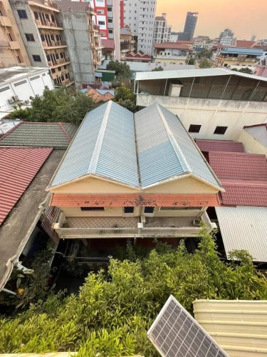 ផ្ទះលក់បន្ទាន់ នៅសង្កាត់ផ្សារដើមថ្កូវ | House Urgent Sale in Sangkat Phsar Daem Thkov