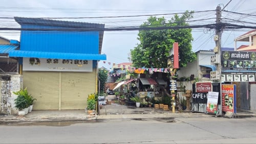 ដីសម្រាប់លក់ ទួលសង្កែ ឫស្សីកែវ ល្អសំរាប់សង់អគារបន្ទប់ជួល រឺ សង់អគារ Office