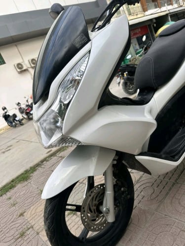 ម៉ូតូលក់ PCX ឆ្នាំ 2011មានពន្ធត្រឹមត្រូវ