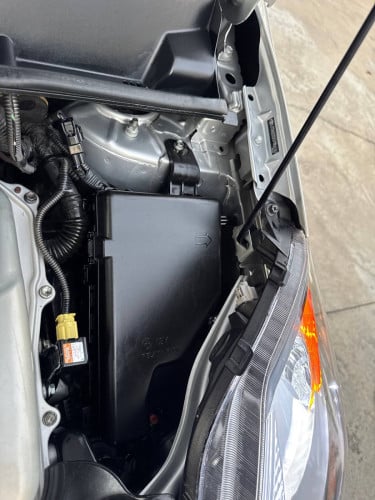 លក់ប្រញ៉ាប់លុយ Prius 2009 full Turing ថ្មី 11900