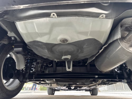 លក់ប្រញ៉ាប់លុយ Prius 2009 full Turing ថ្មី 11900