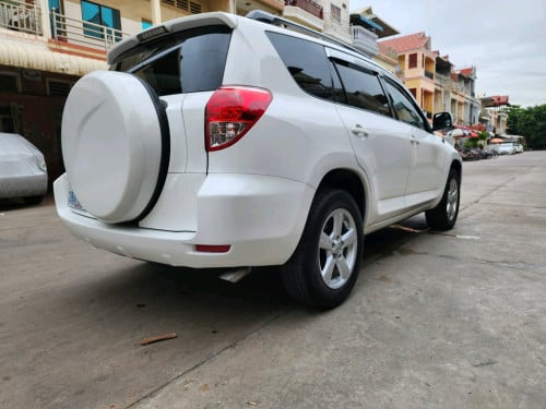 លក់RAV4 ឆ្នាំ06ប៉ុង១.រំលោះសុទ្ធរឺវ៉ៃដូរបាន.គ្រប់សារីនឹងខេត្ត
