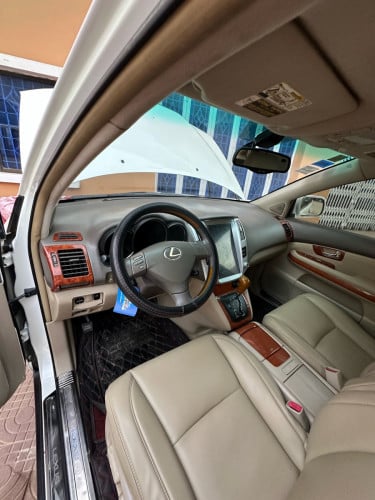 លក់បន្ទាន់លុយRX330ប៉ុង១