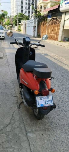 ម៉ូតូTodayប៊ិចលក់400$មានពន្ធ