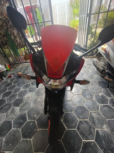 ๐๏ธ แแแ Honda CBR 2015 แแฝแแแนแ แแแขแถแโ
Honda CBR แแแแถแ 2015โ