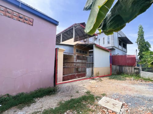 🏠House Available for Urgent Sale at a Special Price (Negotiable).