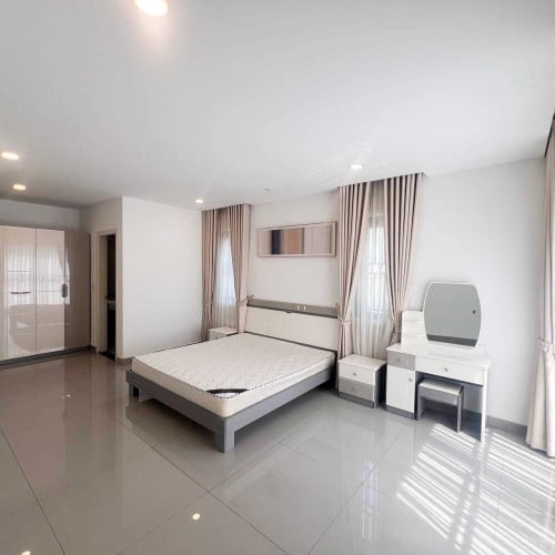 ๐ Villa Queen for Rent in Borey Chip Mong Landmark 60m