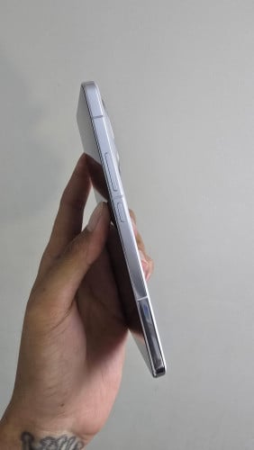 ๐ฒ๐ฒ๐ฒ : IQoo 13 5GRam:16G Rom: 512G Color : white 99%