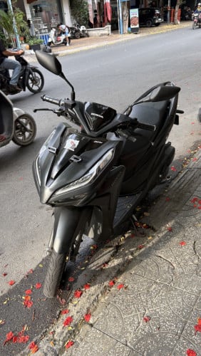 ម៉ូតូផ្ទាល់ខ្លួន vario2022លក់ប្រញាប់លុយ