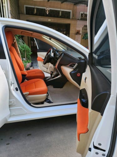 លក់VIOS ឆ្នាំ018.រំលោះសុទ្ធរឺប្តូរទ្បានបានគ្រប់សារីនឹងខេត្ត