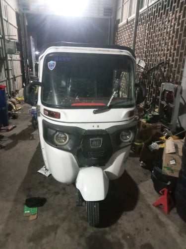 021 រៀបចំស្អាត ម៉ាសុីនល្អណាស់ 1990$