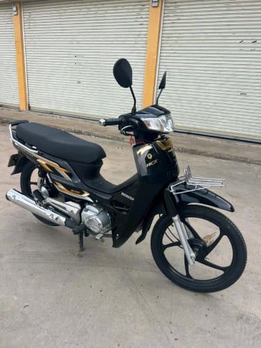 025កាតគ្រី