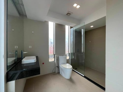 2 Bedroom Aapartment for rent in TTP with Pool is available now.