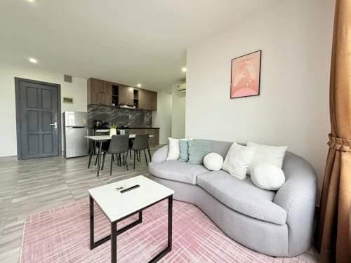 2 Bedroom For Rent At Toul Tompong