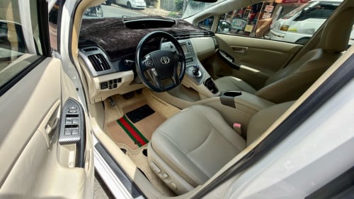 2012 Prius option4