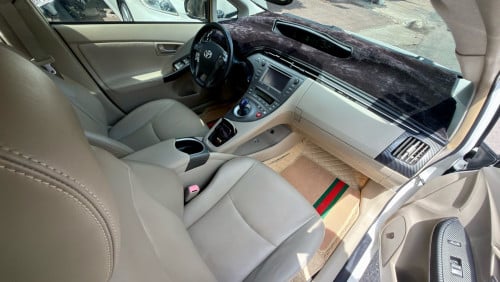 2012 Prius option4