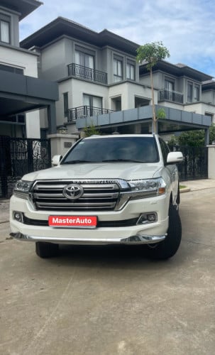 2016 ម្ចាស់ដេីមទិញខ្លាញ់គោ Toyota Lancriser GXR V6