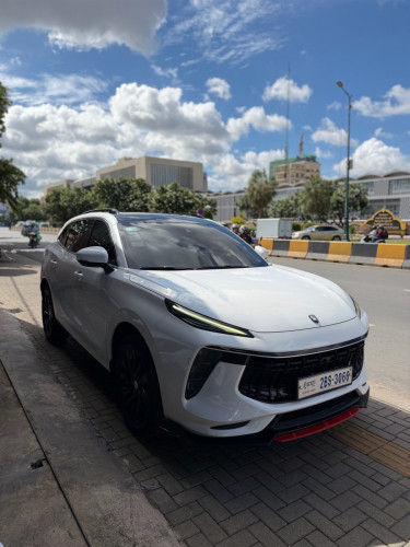 2022 Forthing T5 Evo (53,000km) ថ្នាំស៊ីន សោ2គ្រាប់ ម្ចាស់ដេីម