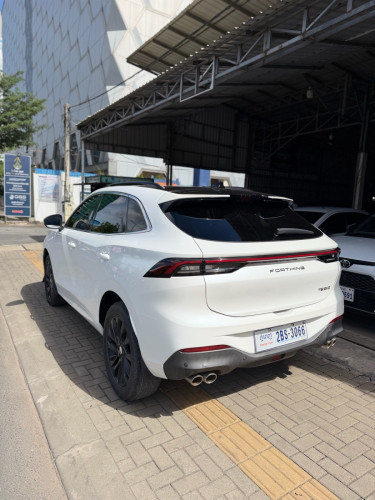 2022 Forthing T5 Evo (53,000km) ថ្នាំស៊ីន សោ2គ្រាប់ ម្ចាស់ដេីម